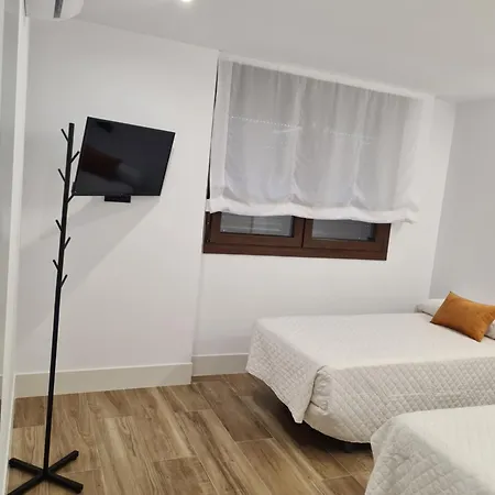 Apartamento 1º B Juan Robledo En Centro Ciudad